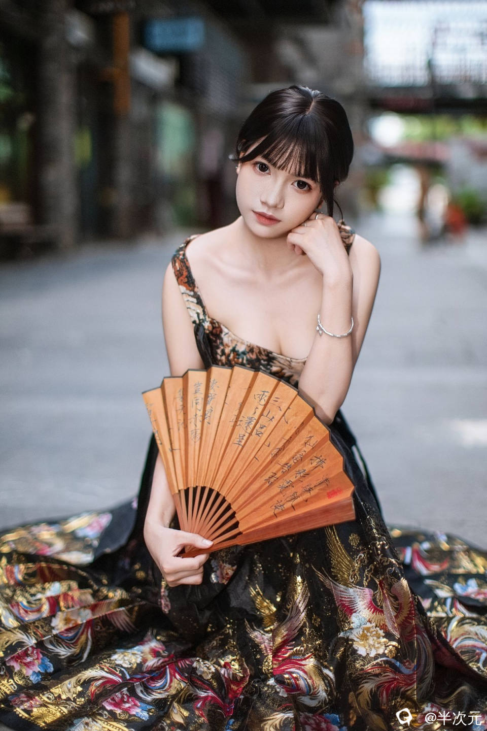 383563ad-bfff-bd92-dc95-5c301661bd5d.jpg