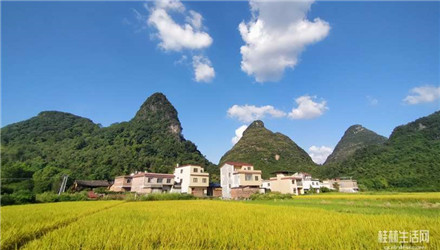 藍(lán)天白云南邊山，一個(gè)下午就這樣消磨掉了