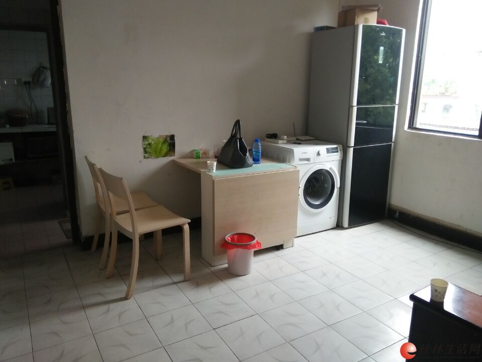 8  ��ƿ·�Ľ����� 2��1��1�� ����Ψһ 55ƽ�� 23��