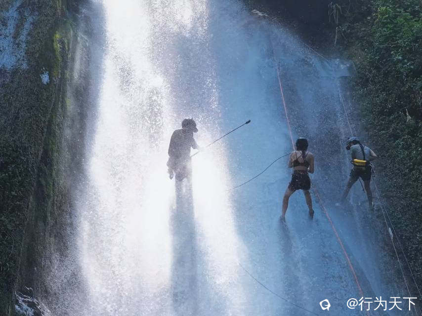 652ab560-a1d9-834d-9674-761d85fe6fc5.jpg