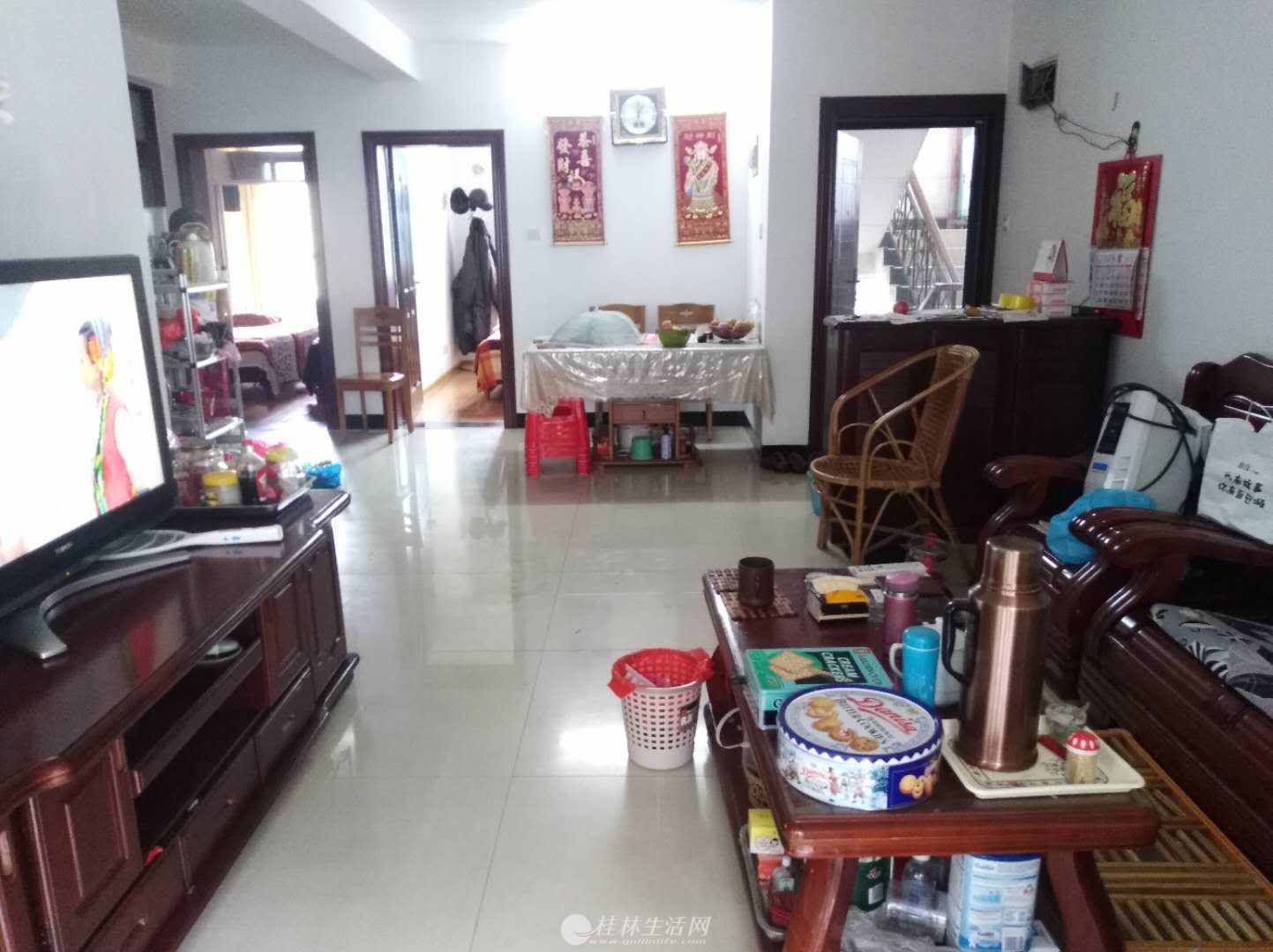 �����㳡������ʥ¡·«��·�Ż�·��ɽˮ����ǡ��ƽ�4¥ 3��2�� �ϱ�����