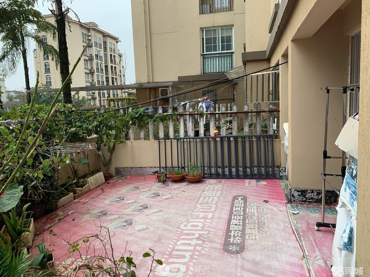 W����ʥ��3��2����װ������20ƽ�״�¶̨