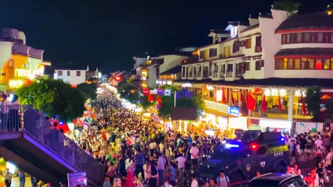 桂林這個國慶，火了！