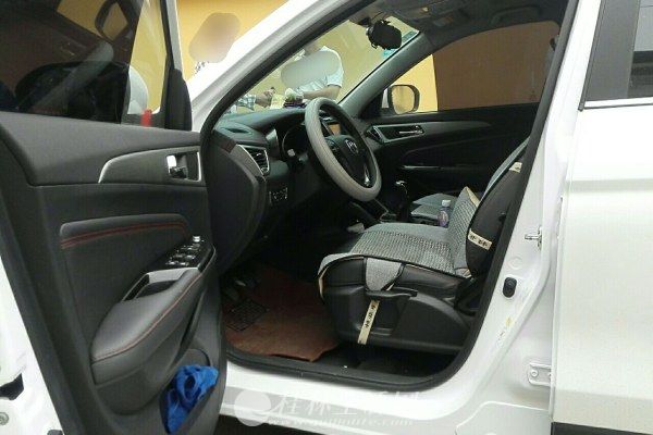 ����CS75 2017�� �п�� 1.5T �ֶ�������