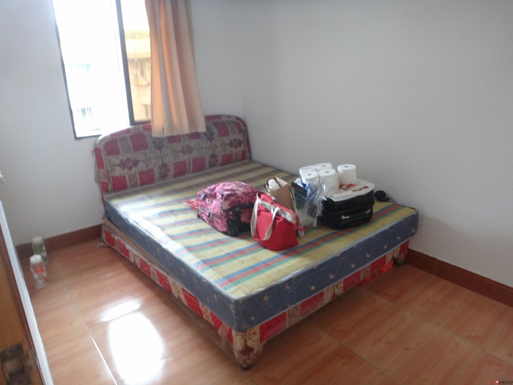 D181ҽԺ�� ����С�� 3��1�� 90ƽ�� 1400Ԫ�Ҿ���ȫ