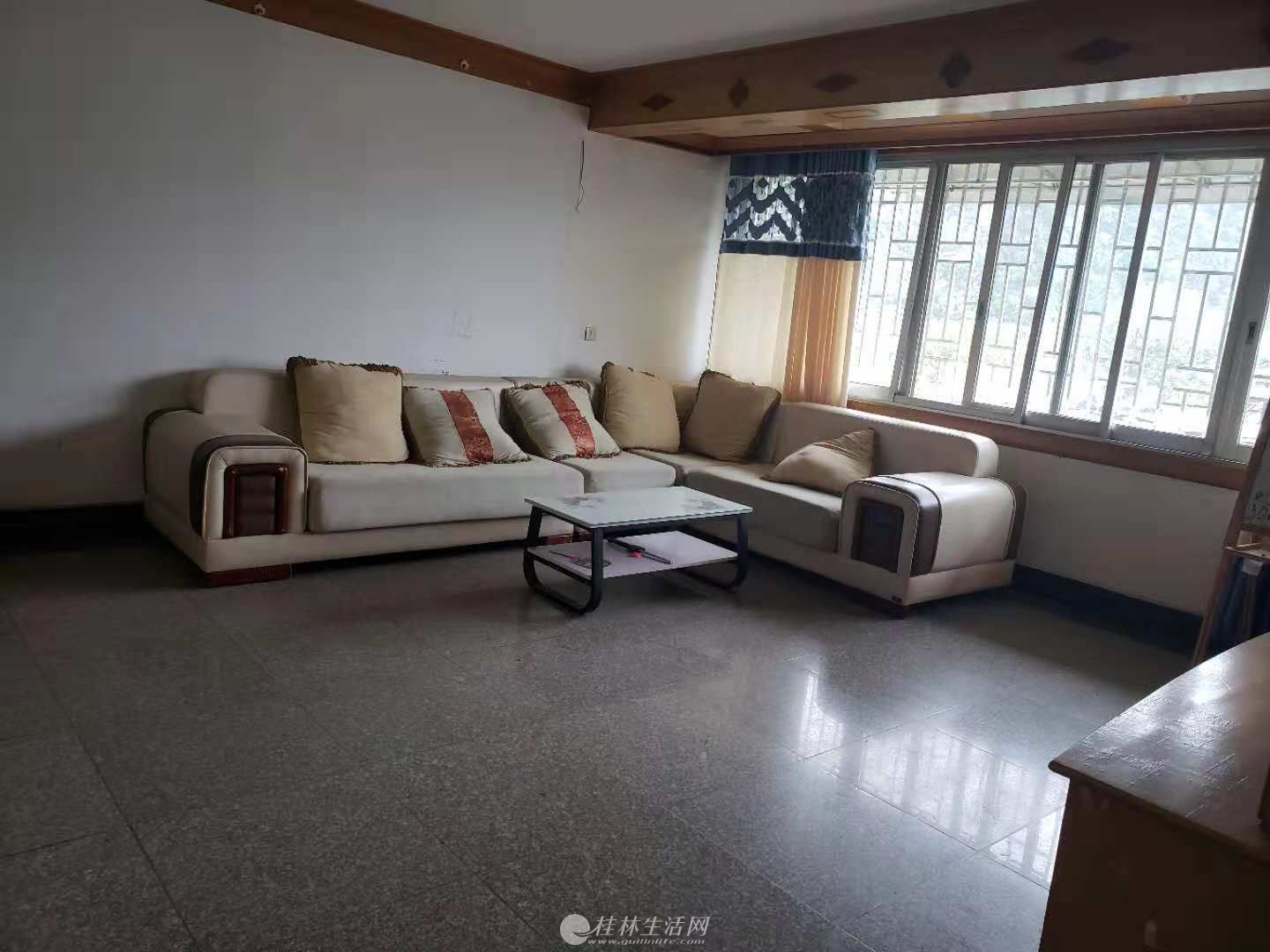 X  �����ĺ� �����·���·50��  ��������һ��  92ƽ��  ��66��