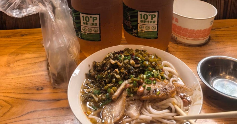 水石坊米粉，真的有个大石磨