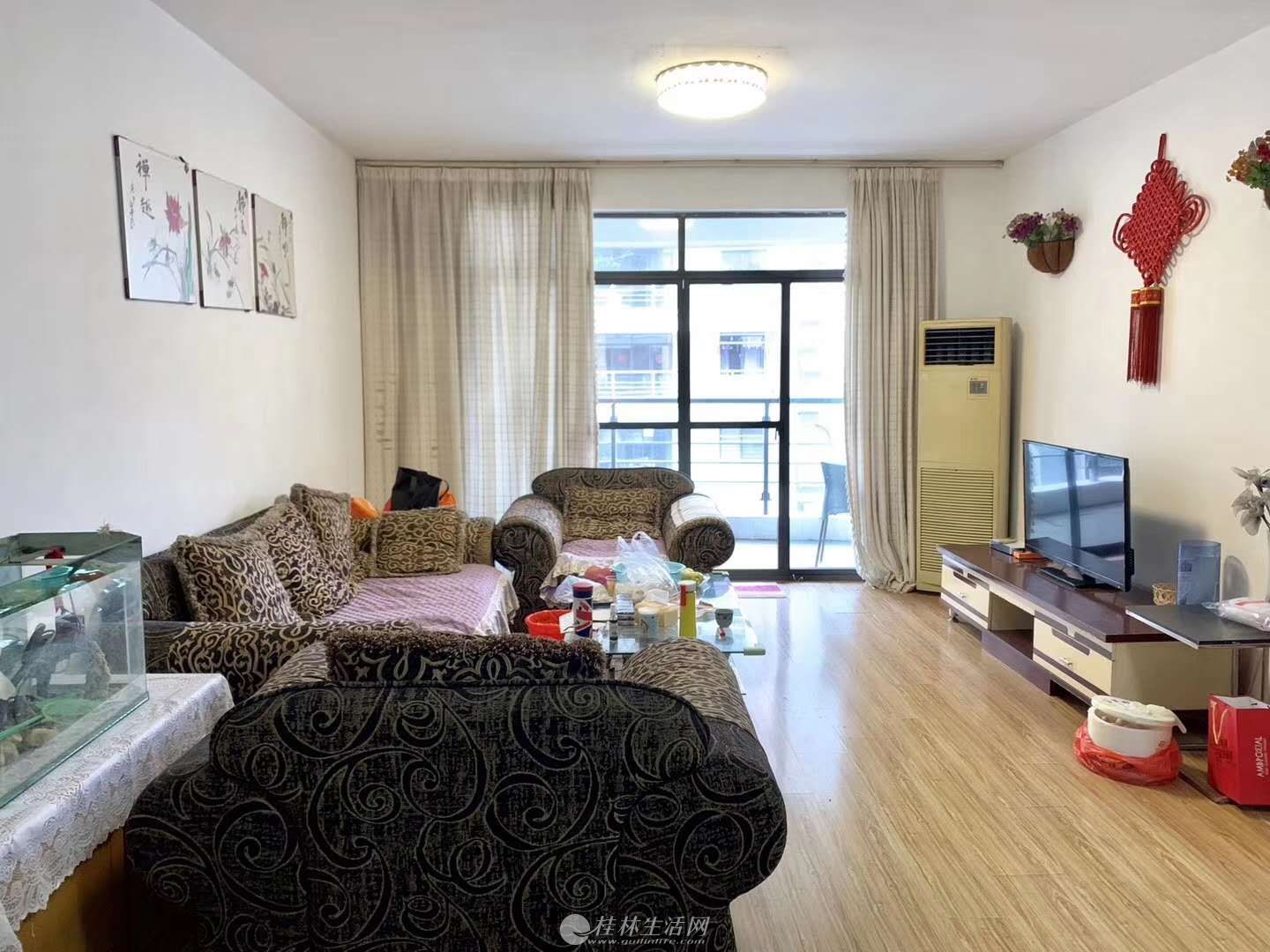 ��������ŷ�У�˽��ϳǣ�һ��ѧ����װ����3��
