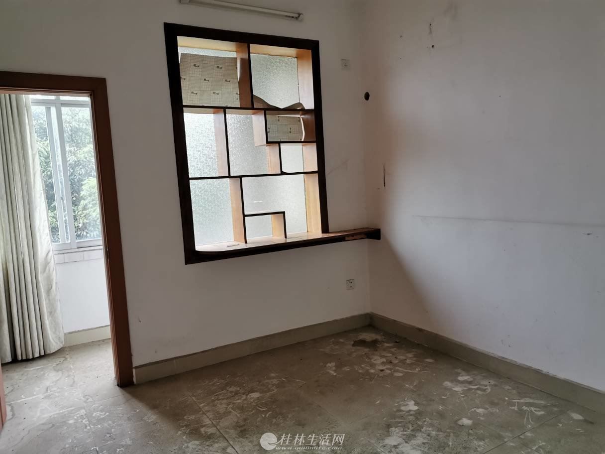 ���ű��� ���黨԰�� �� ��С�� 92�� 2����Կ����ʱ����