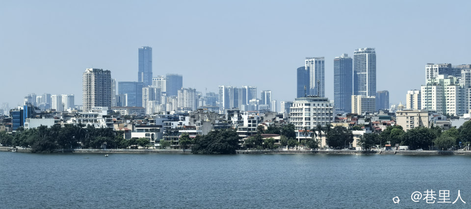 河内西湖.jpg
