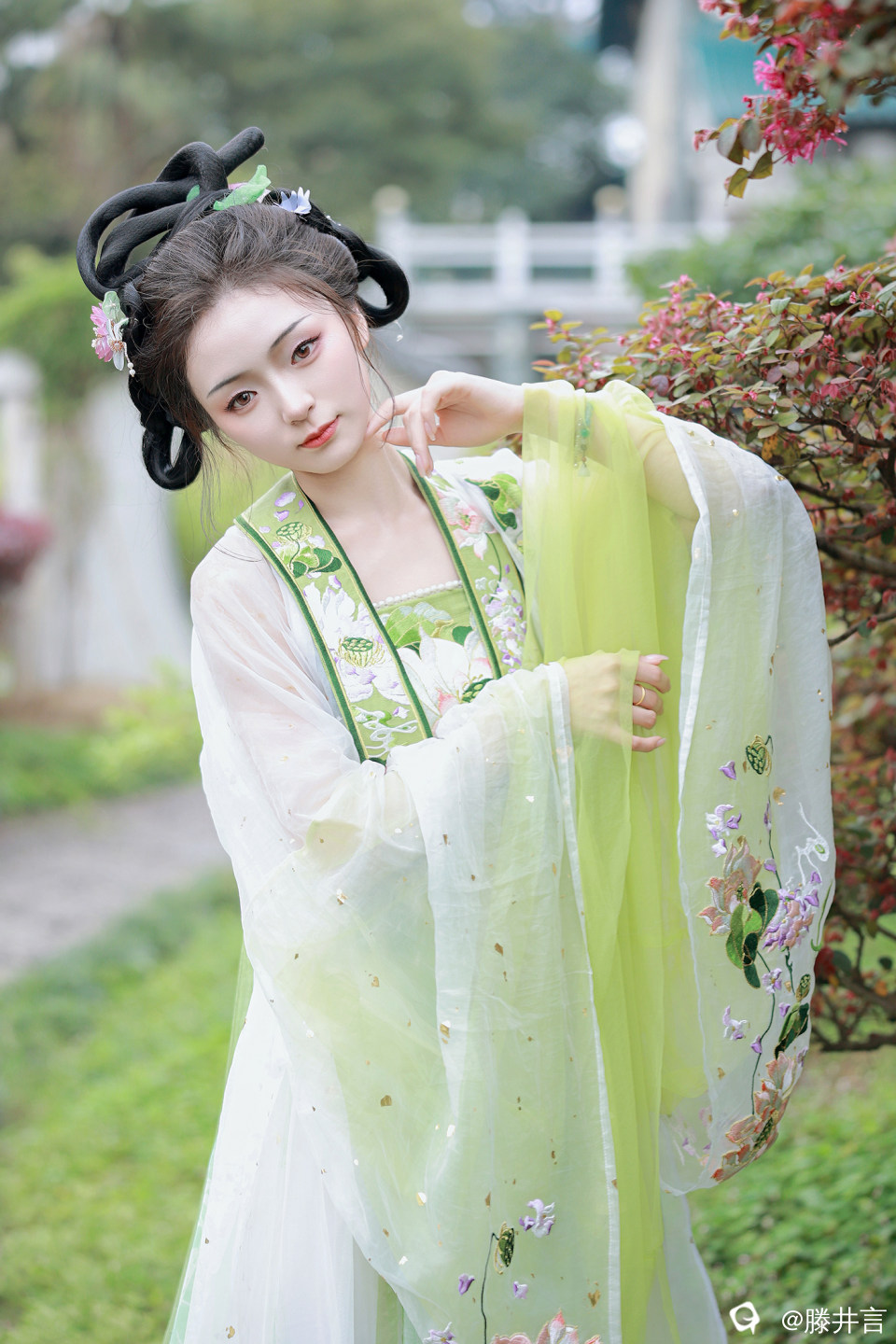 075A7480_x.jpg