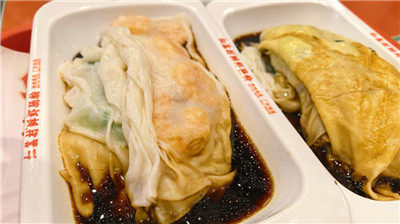 【老歪歪】没有老人帮带娃，吃点肠粉解决