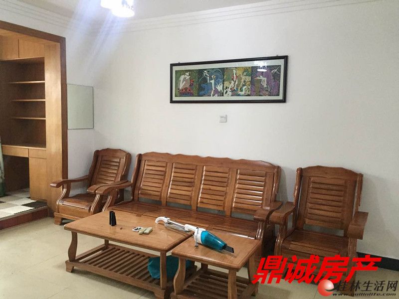 ����꡾���С����04���ֽ��� 2��2��1�� 84ƽ�ף���װ�޻ƽ�2¥40��