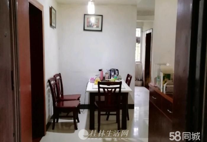 ��������С��2¥��2���������湲30ƽ