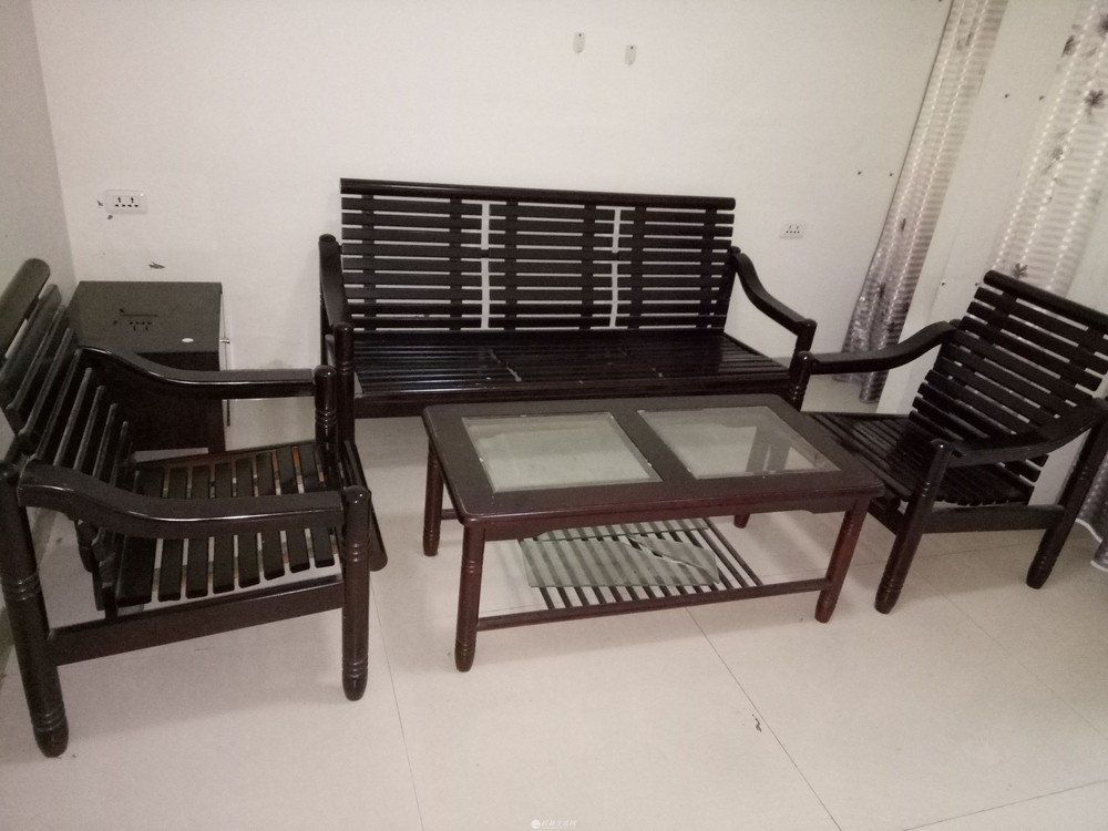 �����¹���ݷ�5¥���ף��ϱ����򣬾�Ϊ�������ף�44ƽ�ף������ֱ����ס