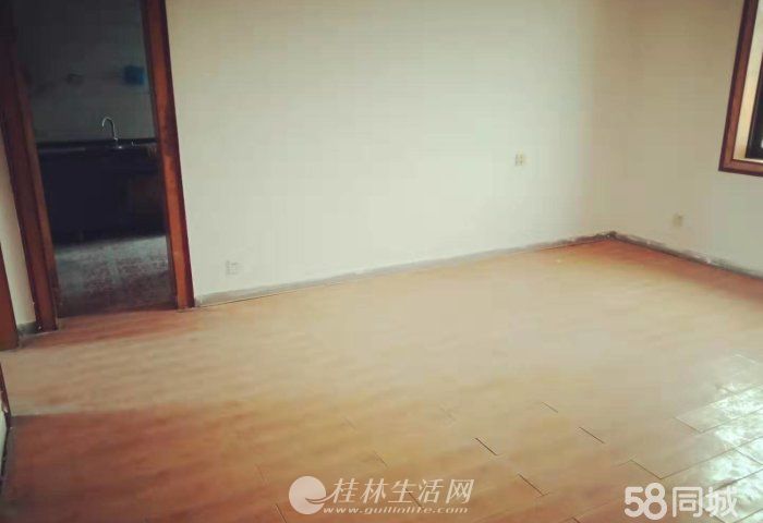 ������䳵λ ����3000�����· �����¶������������2��