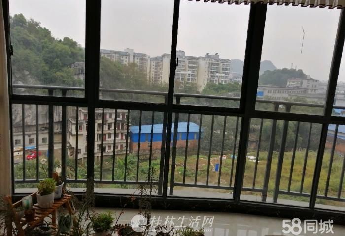 ��������ˮ������������һ����װ�������ס