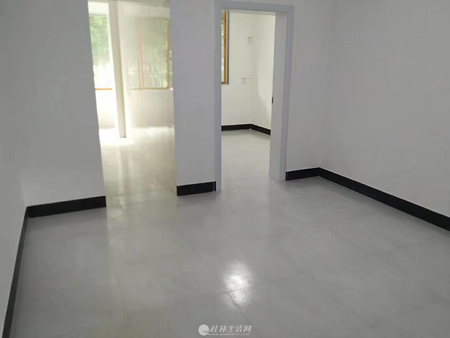 �ź�Сѧ������·�仧��ѡ��¥��1��1����װ��