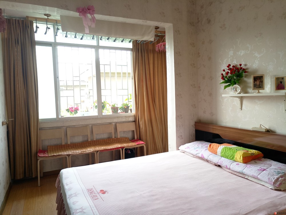 m���ű�У �����Ժ ��װ2�� 58ƽ�� 48�����