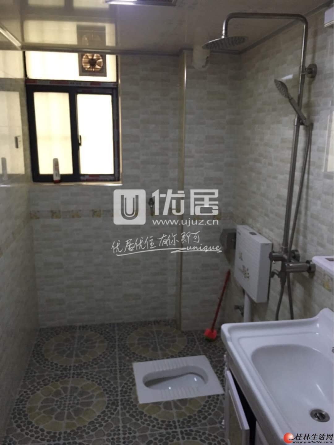 R �����߶�С����̩ˮ���Ǿ�װ����95ƽ��С���������һ��