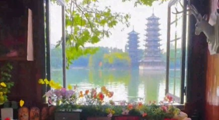 偶遇一个拍摄日月双塔的神仙机位，太美了！窗作画框定格双塔