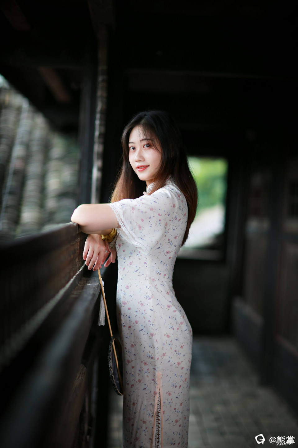 九月江头村人像