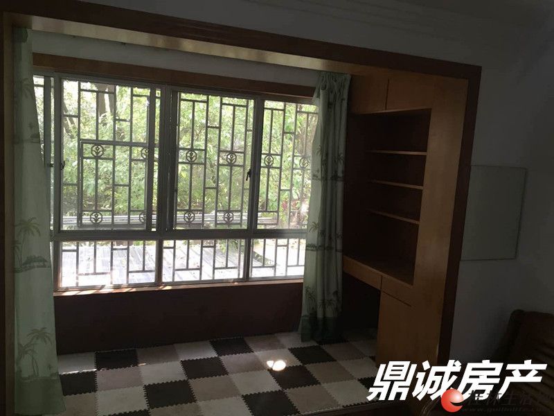 ����꡾���С����04���ֽ��� 2��2��1�� 84ƽ�ף���װ�޻ƽ�2¥40��