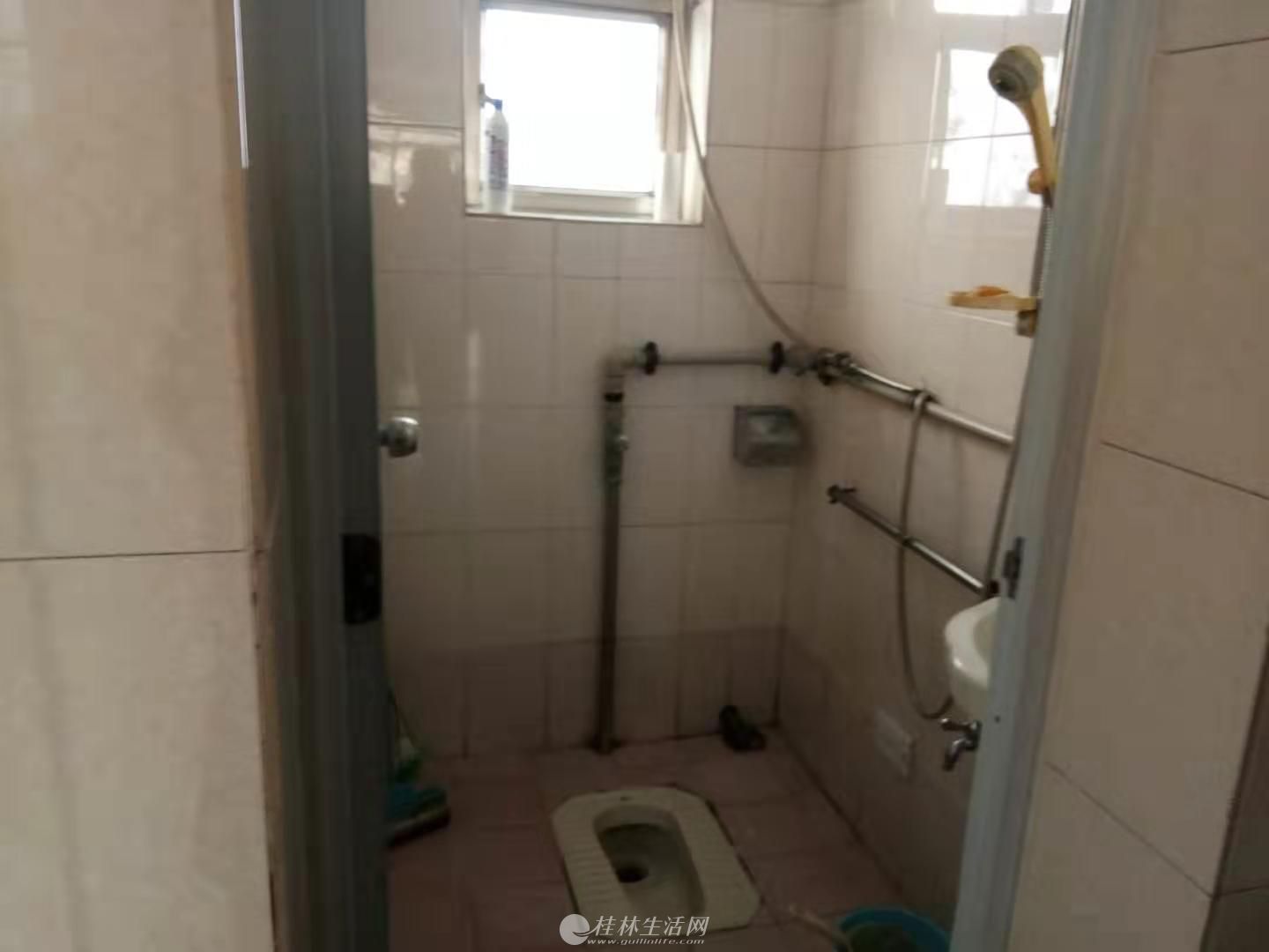 ���ֳ�  2��2��1�� 83ƽ�� 1400Ԫ  �ܱ�ʵʩ��ȫ