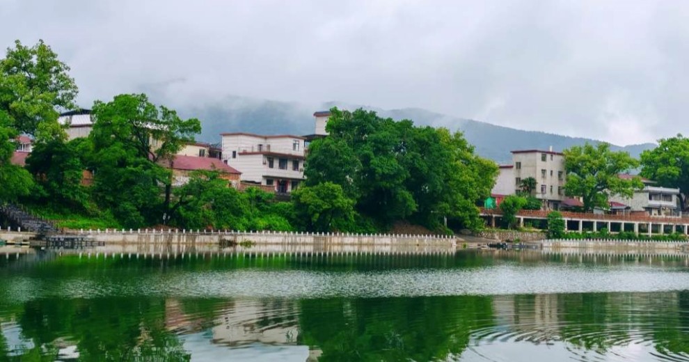 初夏雨中，甘棠江風光確實美