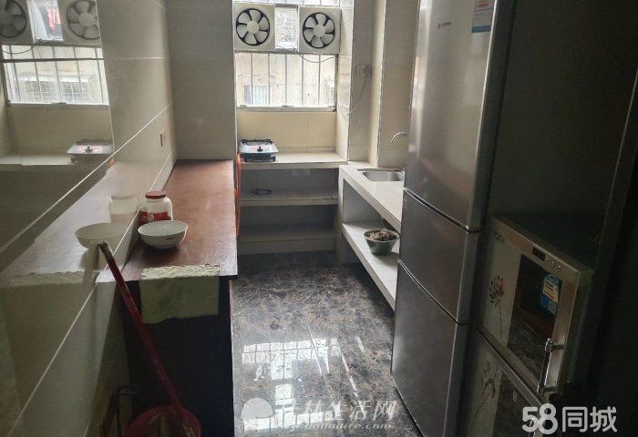 ������ ����Сѧ �콭· �����¹㳡�� ����С��