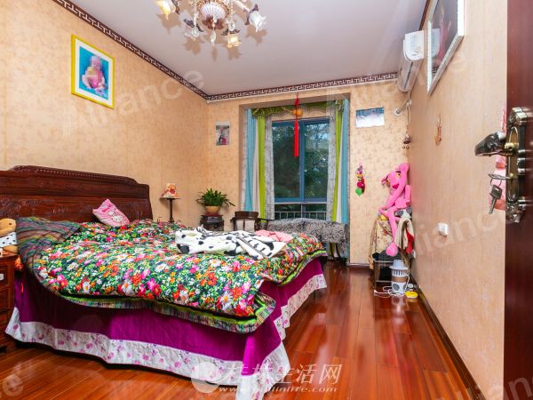 ����� ����ѧ�� �����㾰 ���ݺ���װ��181ƽ������170��