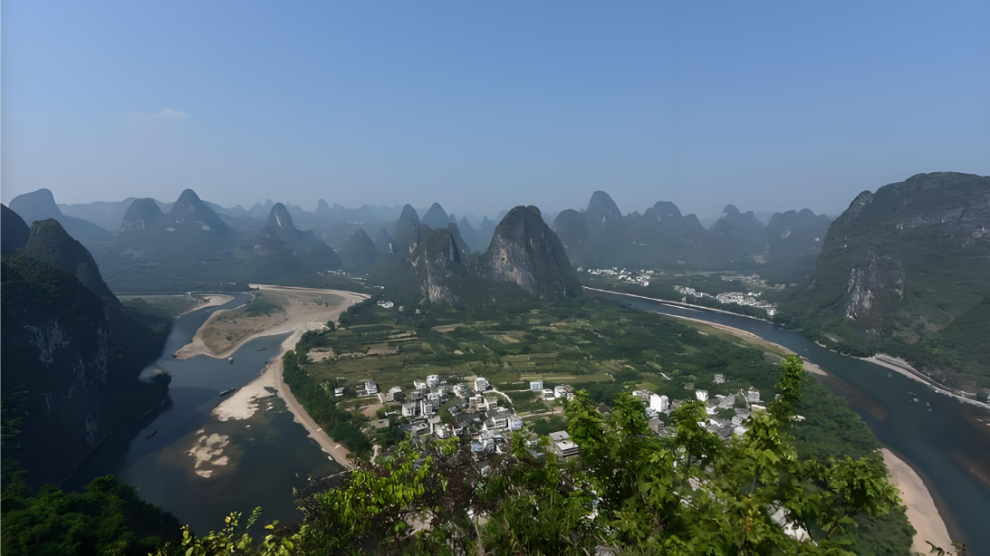 再登老寨山