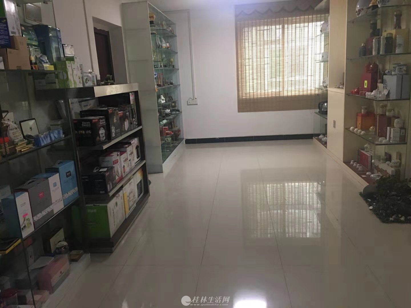 ���ǲ��н֣��ź��Ե�λС����