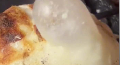 广西人有自己的&ldquo;爆米花&rdquo;！谁懂糍粑炸开那一刻的含金量啊！网友：怎么还有紫色的呀，想吃