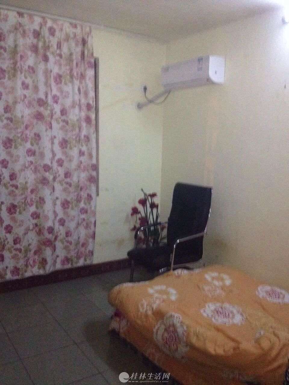 �б���԰��������һ��ֱ��45��