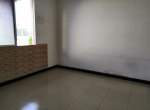 ���ݳ��⣬����һ�����������������䣬��̨
