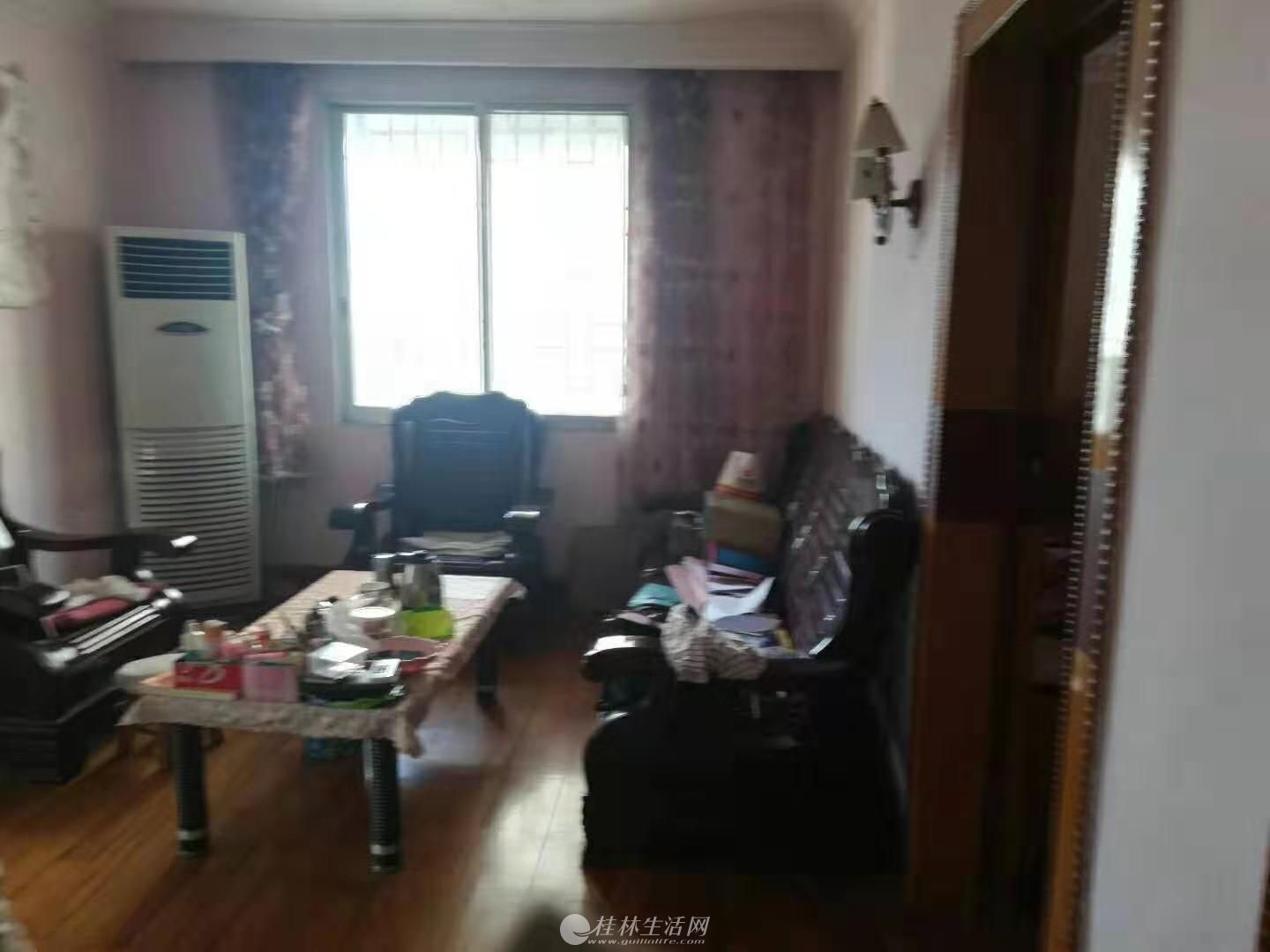 �����е����������㳡���С�������ʵ��ѧУ��У����������һ����62ƽ��38��