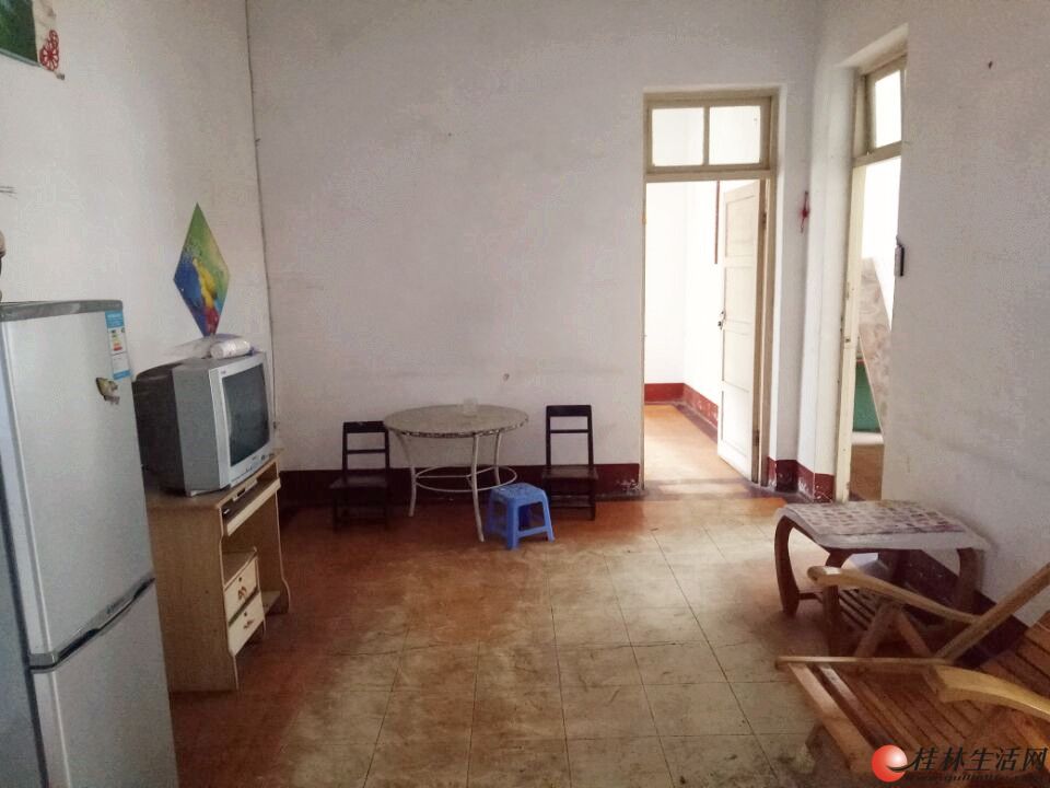 C������ ������Բ�̸�������Сѧ3��2��86ƽ������ɹ��װ47��