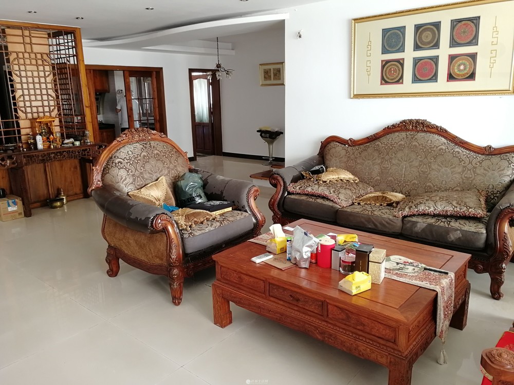 H����Сѧ�����黨԰��4��2��2�������ݣ�168ƽ/168�����λ