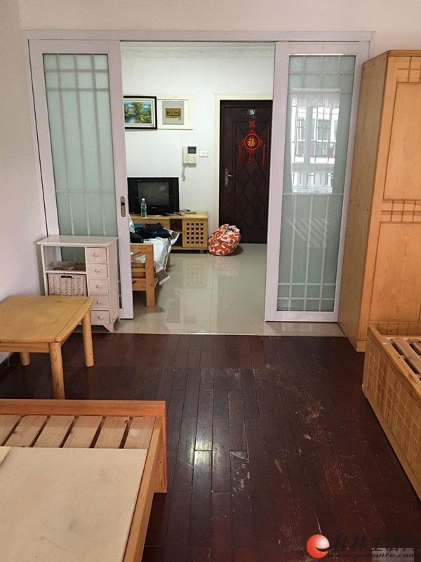 �����³� һ��һ�� 50ƽ�� ��װ�޷�