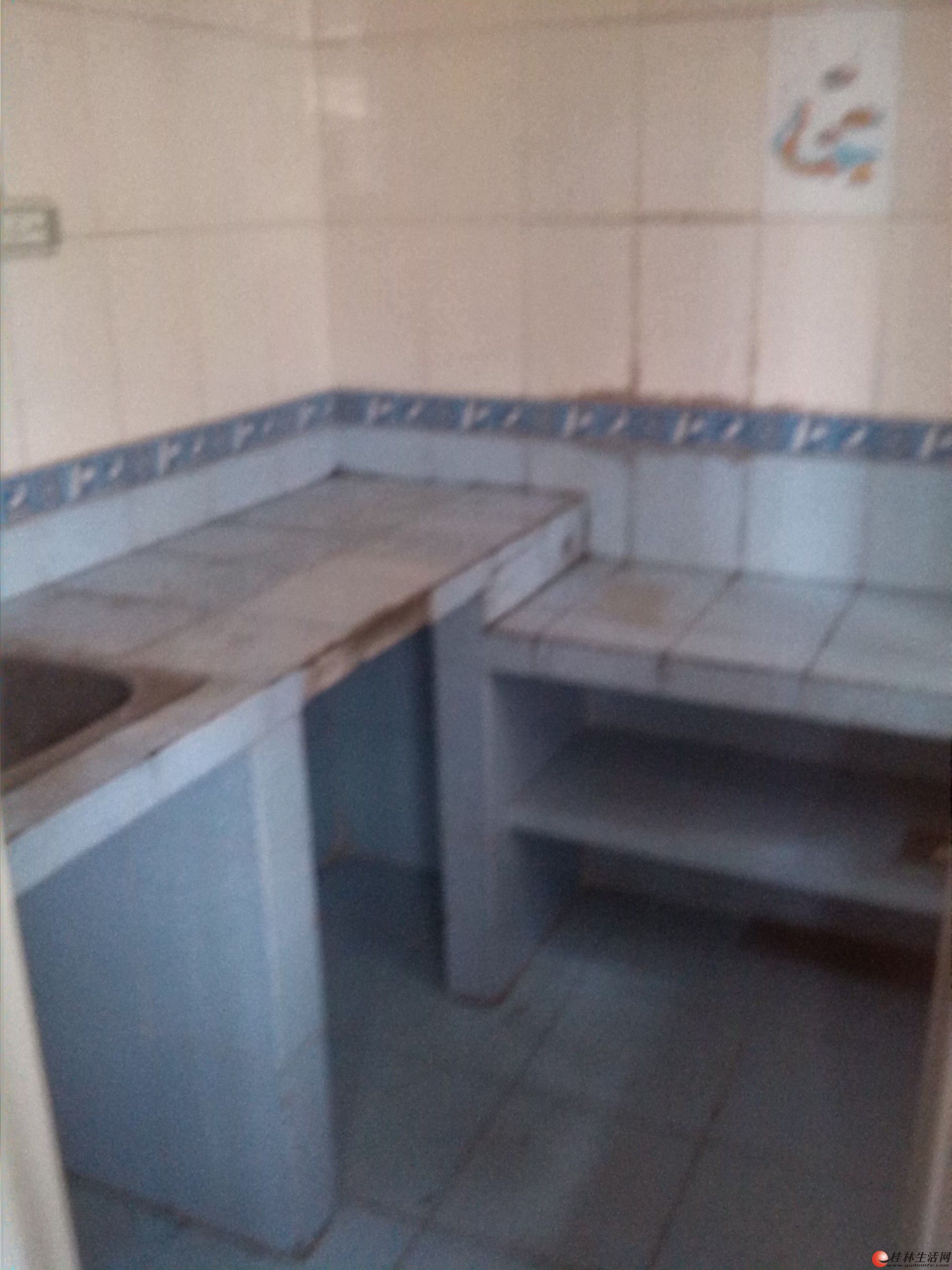 888  �ͼ۳��⣡ʩ��԰С��   111    40ƽ��   6F     600Ԫ    ���мҾ�    �յ�
