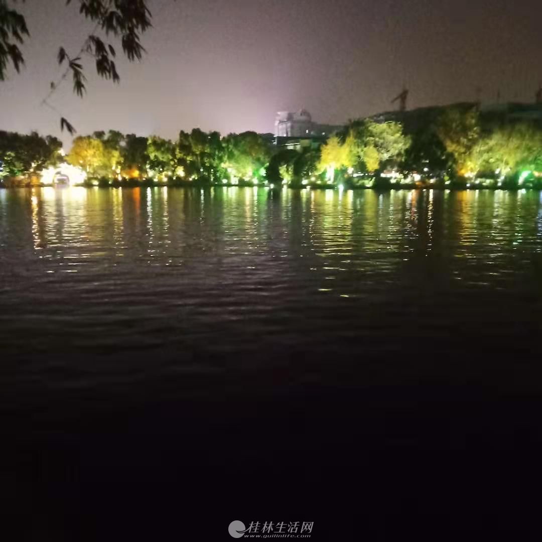�Ÿ���С���ź�Сѧ�͹�����ѧѧ����1¥