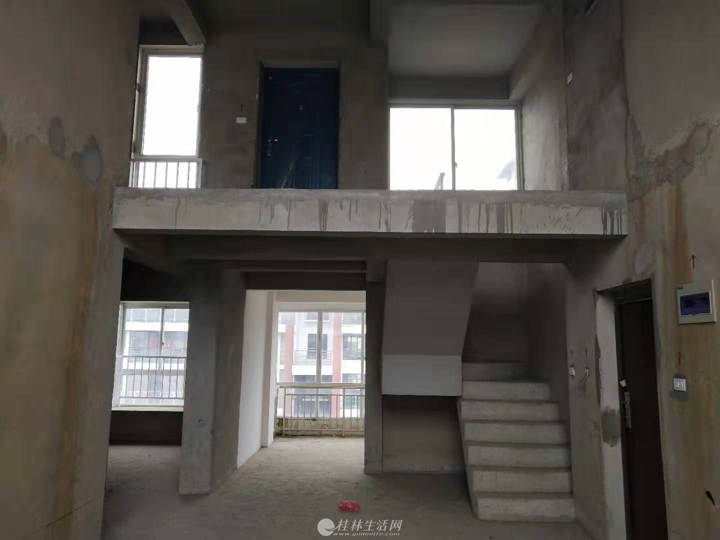 ���ˮ�и�ʽ¥3��2��2��76�����