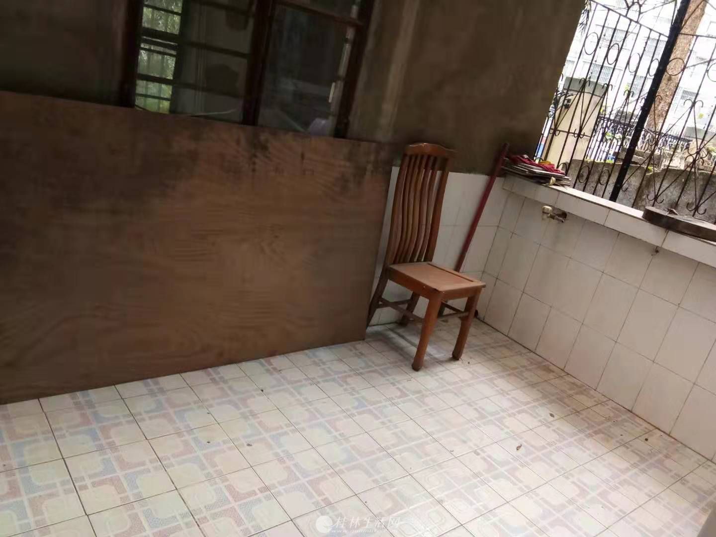 ���Ƕ��� 3��1��1�� 1200Ԫ �ϳ��� �е�װ��  ���ݷ�
