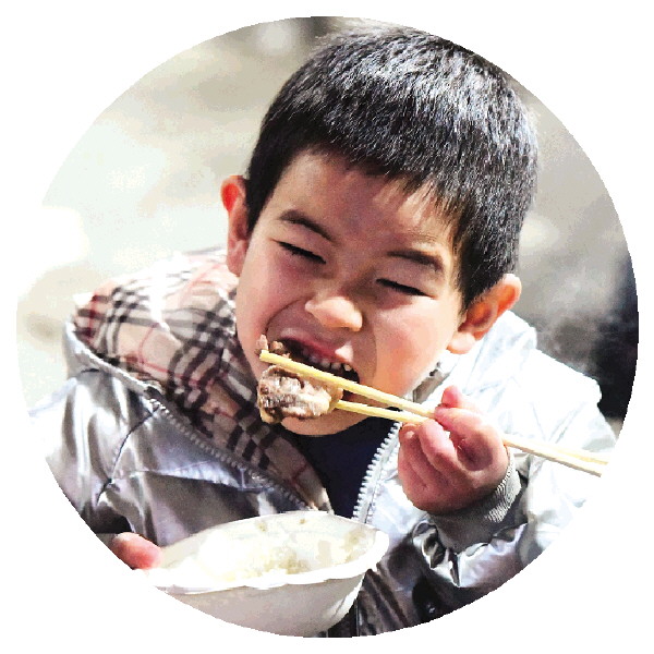 龙胜：杀年猪 吃庖汤 寒冬里的温暖年味