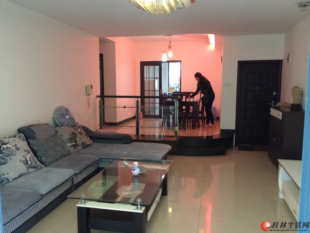 C�����¶���װ¥������135�O�Ҿ߼ҵ���ȫ2800/��