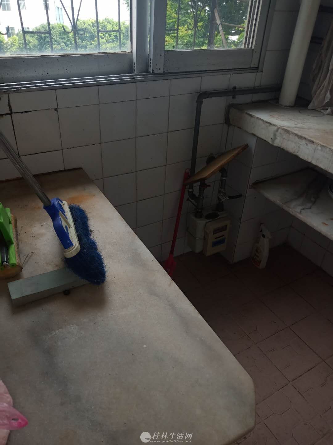 ��ɽ����5¥2��2����Ȩ��65ƽ����ʹ����80ƽ����