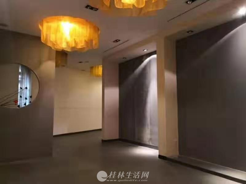 ��ɽ������С�����˽�����һ¥д��¥417ƽ240��