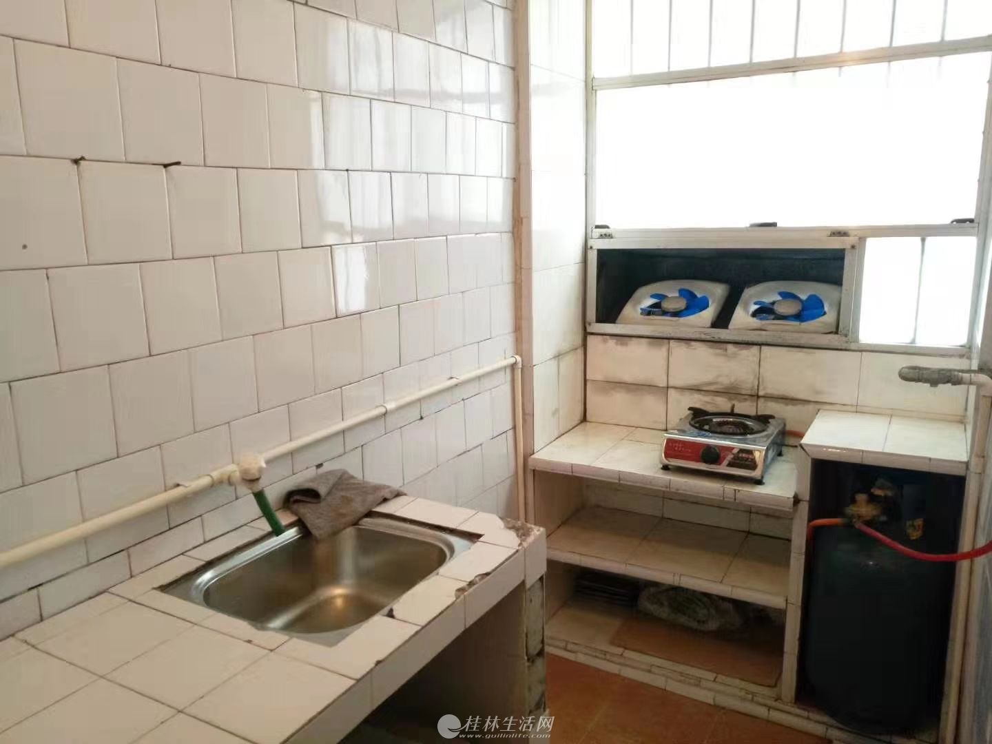 �л�Сѧ�Ա�̫����1¥��2��2��2��