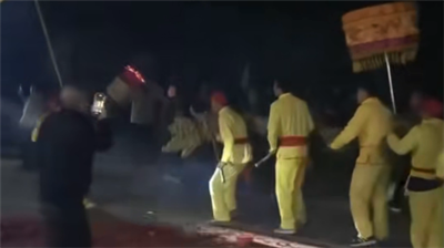 雁山興隆村非遺耍草龍，好熱鬧！